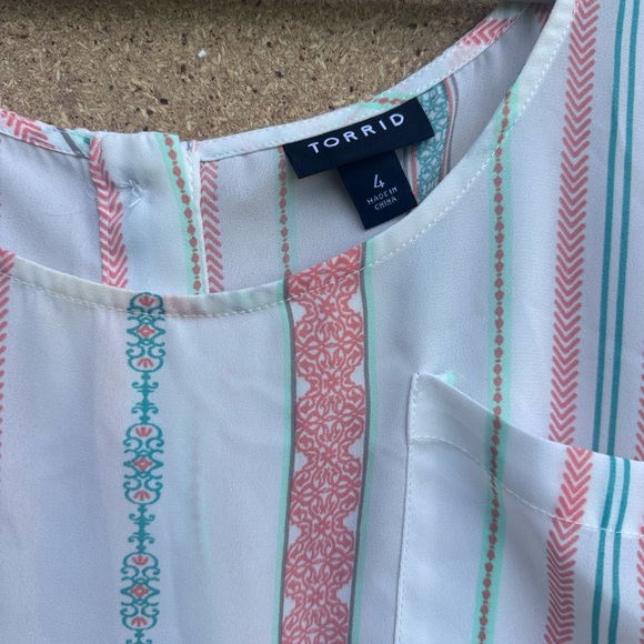Torrid Short Sleeve Boxy Striped Shirt Size 4 - Picture 2 of 8